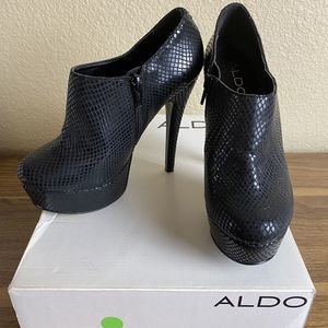 Aldo Hoots Black Leather Snakeskin Pattern Heels EU 35 US 5 B MSRP $110